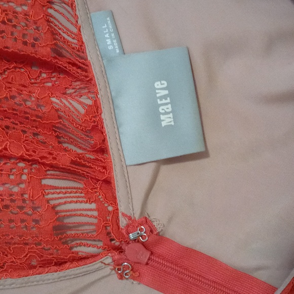 🧡Maeve🧡 - Red-Orange Lace S/S Peplum Top - Picture 3 of 12